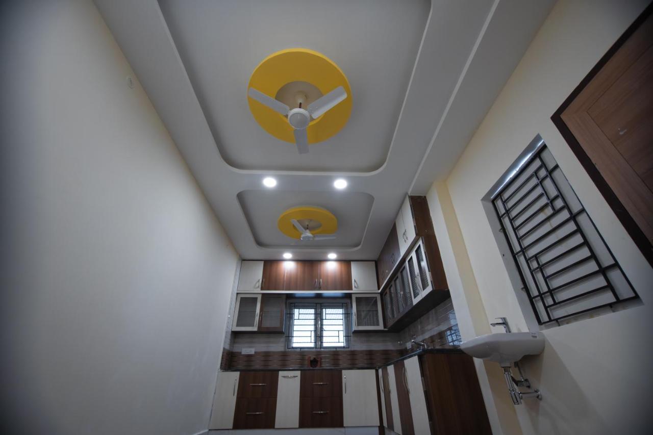 Hotel Rk - Temple Stay Thanjavur Esterno foto