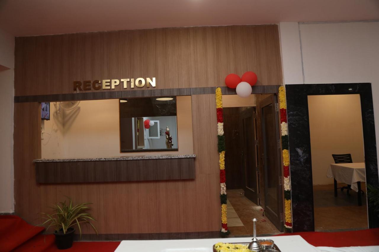 Hotel Rk - Temple Stay Thanjavur Esterno foto