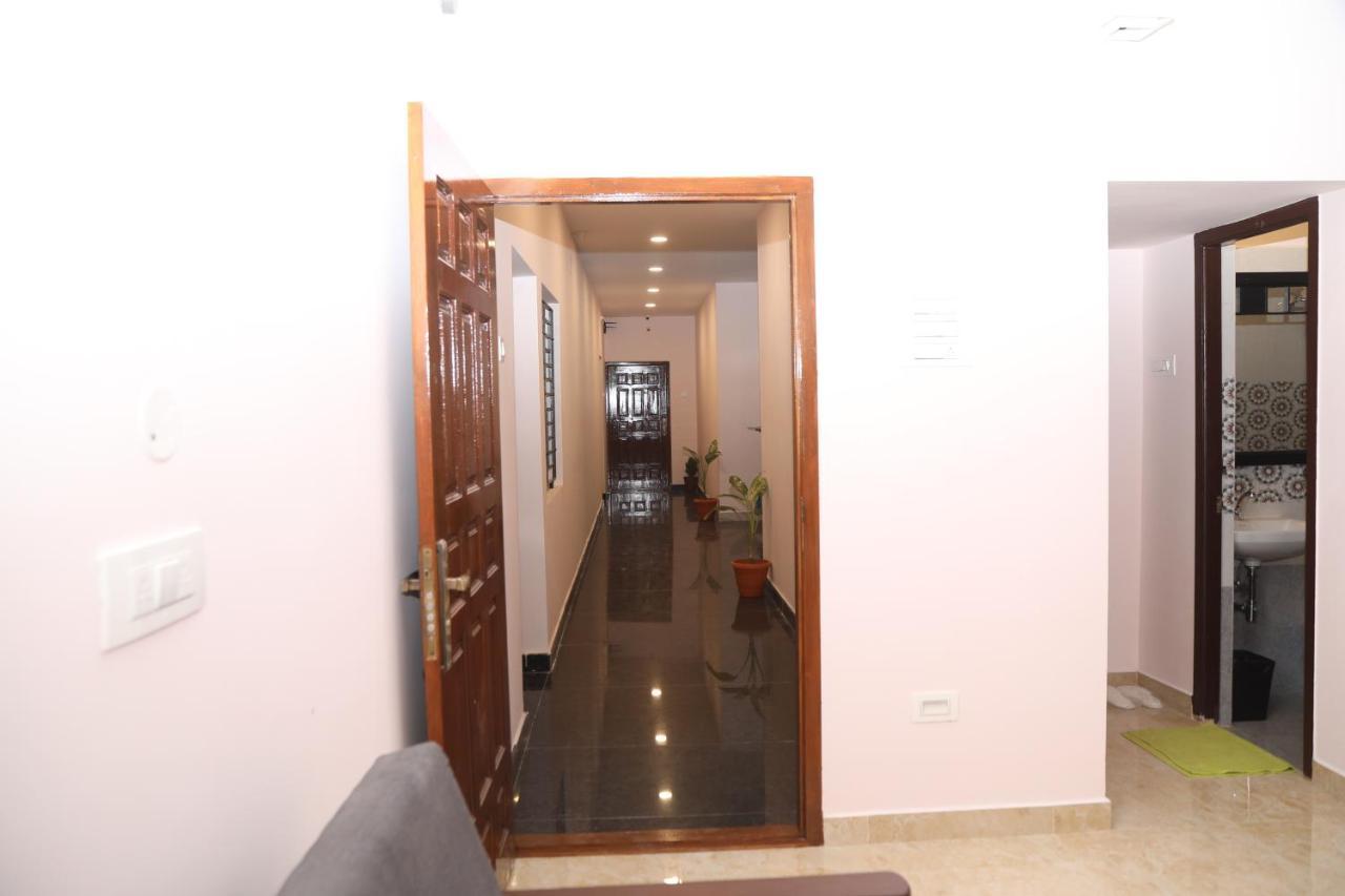 Hotel Rk - Temple Stay Thanjavur Esterno foto