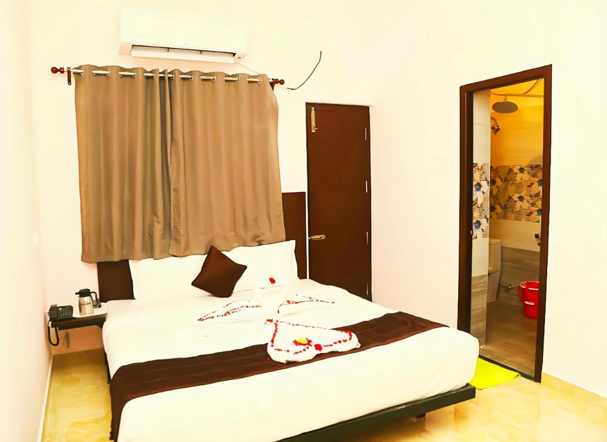 Hotel Rk - Temple Stay Thanjavur Esterno foto