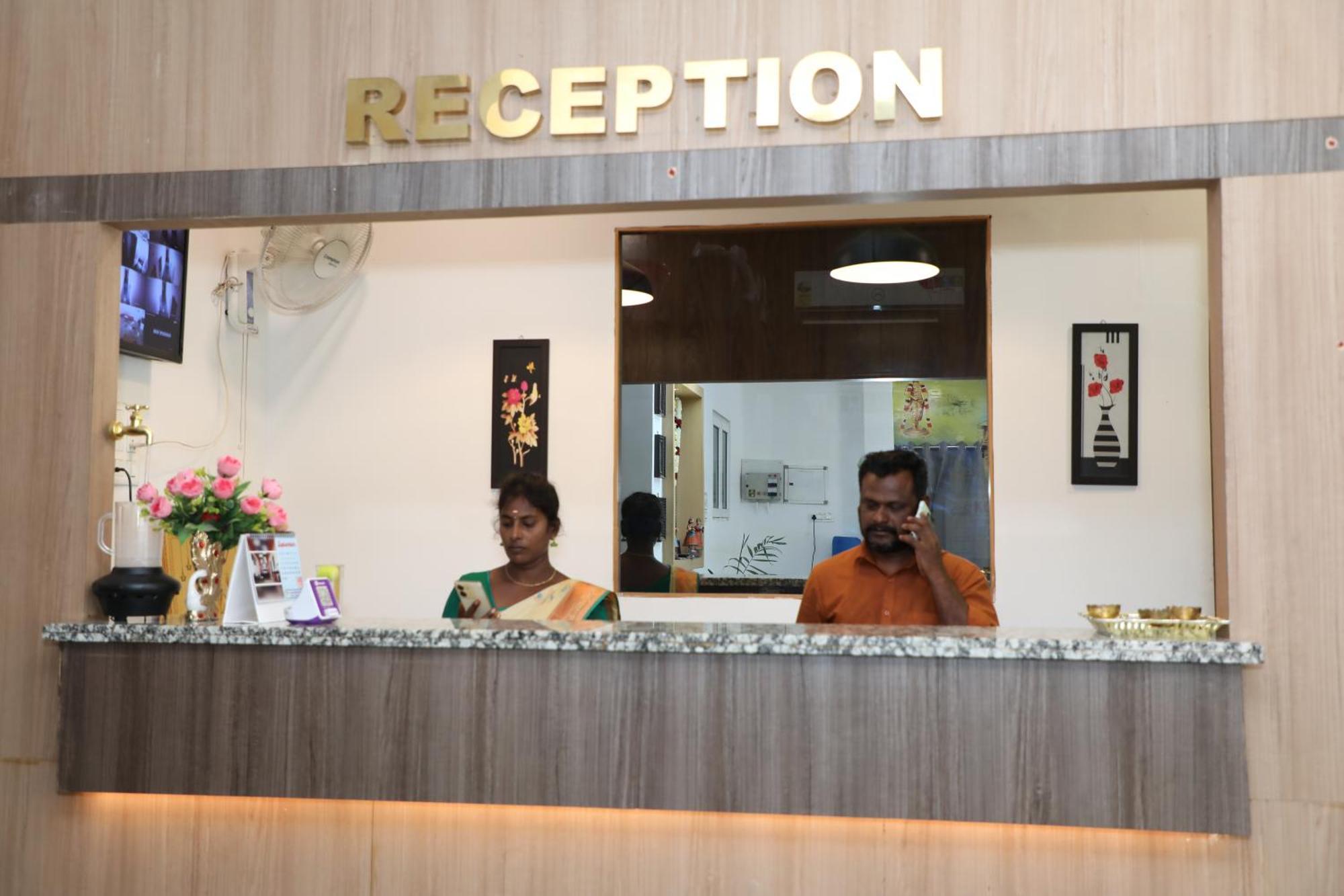 Hotel Rk - Temple Stay Thanjavur Esterno foto